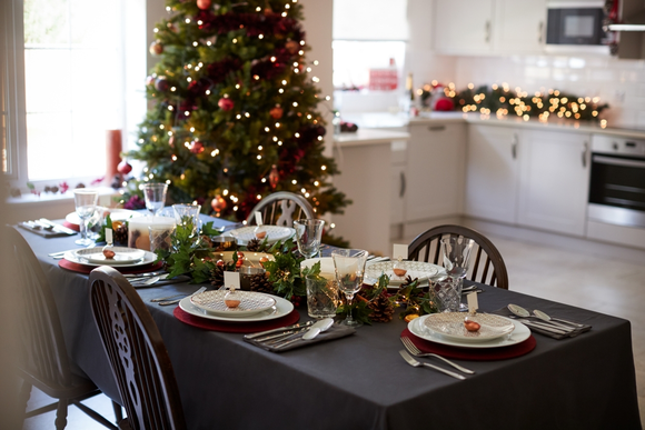 Décoration verte pour la table de Noël